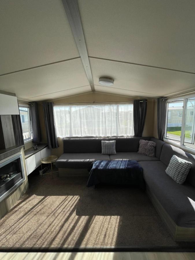 Delightful 6 Berth Holiday Home With Decking Area Chichester Kültér fotó